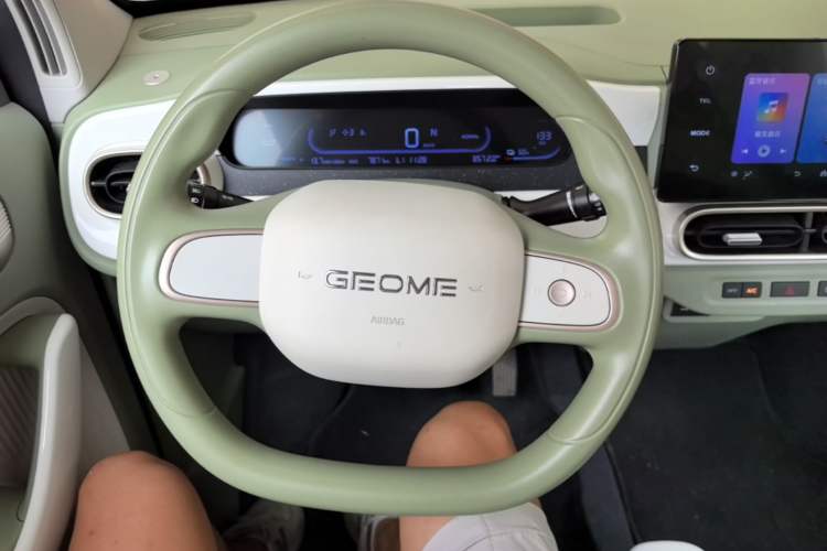 Used Geely Galaxy Panda 2025 210km Panda Rider Steering Wheel