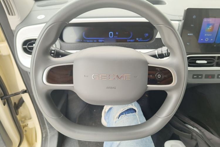 Used Geely Galaxy Panda 2025 210 km – Yuanqi Bear Steering Wheel
