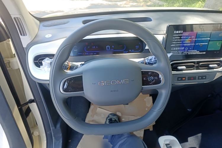 Used Geely Galaxy Panda 2025 210 km – Yuanqi Bear Steering Wheel