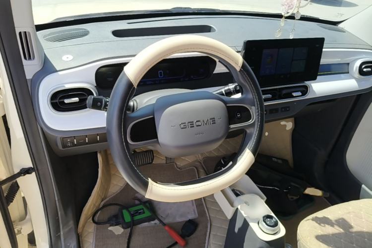 Used Geely Galaxy Panda 2025 210 km – Yuanqi Bear Steering Wheel