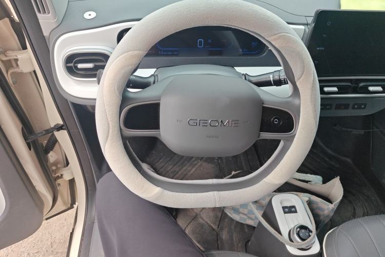 Used Geely Galaxy Panda 2025 210 km – Yuanqi Bear Steering Wheel