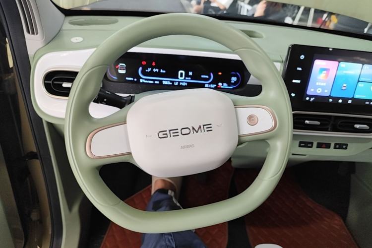 Used Geely Galaxy Panda 2025 210km Panda Rider Steering Wheel