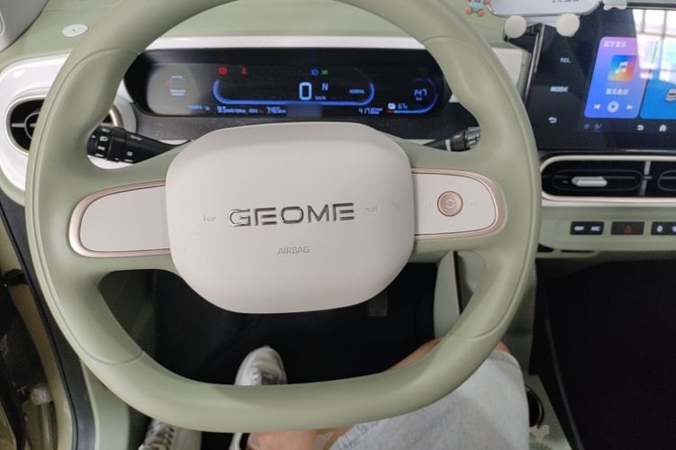 Used Geely Galaxy Panda 2025 210km Panda Rider Steering Wheel