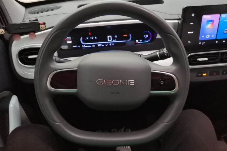 Used Geely Galaxy Panda 2025 210 km – Yuanqi Bear Steering Wheel