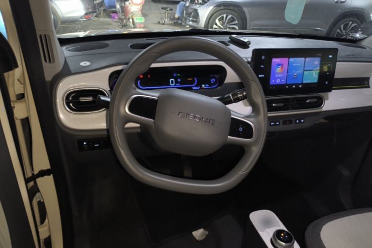 Used Geely Galaxy Panda 2025 210 km – Yuanqi Bear Steering Wheel