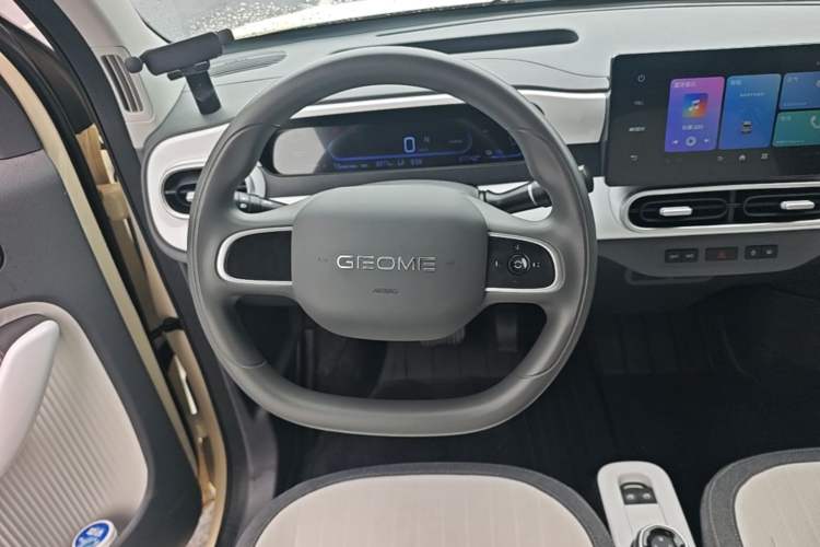 Used Geely Galaxy Panda 2025 210 km – Yuanqi Bear Steering Wheel
