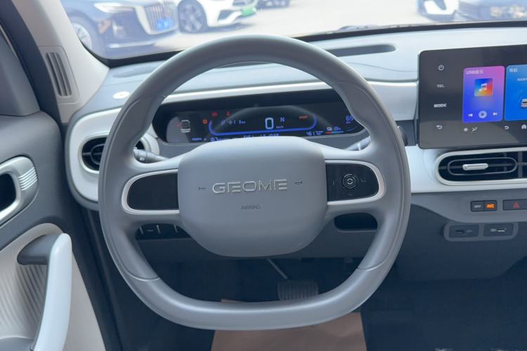 Used Geely Galaxy Panda 2025 210 km – Yuanqi Bear Steering Wheel