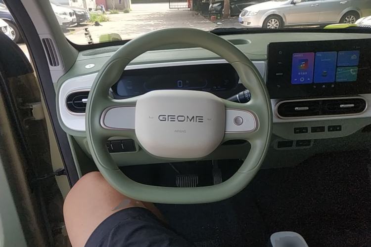 Used Geely Galaxy Panda 2025 210km Panda Rider Steering Wheel
