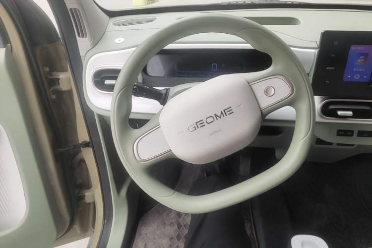 Used Geely Galaxy Panda 2025 210km Panda Rider Steering Wheel