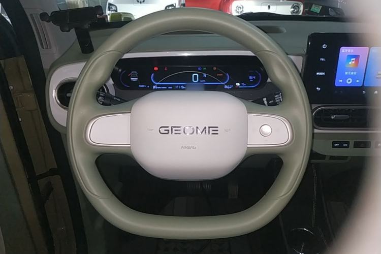 Used Geely Galaxy Panda 2025 210km Panda Rider Steering Wheel