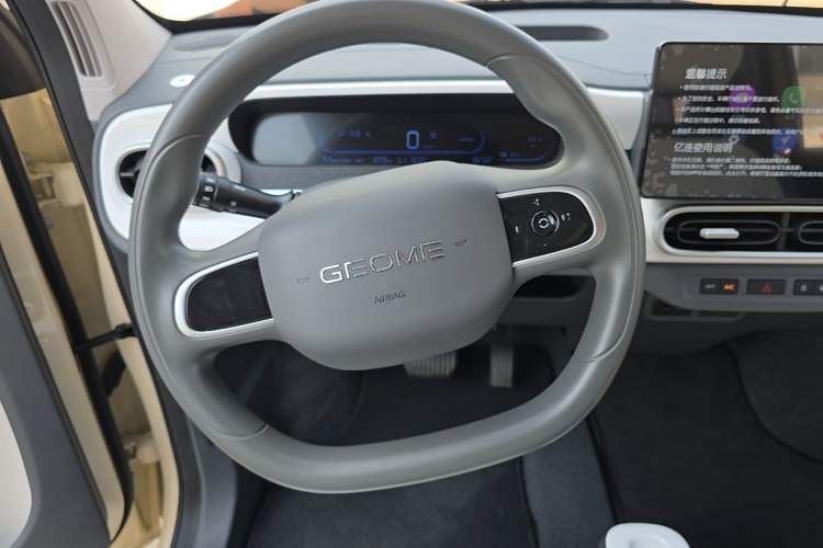 Used Geely Galaxy Panda 2025 210 km – Yuanqi Bear Steering Wheel