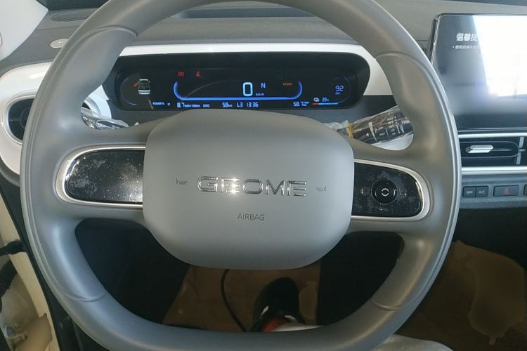 Used Geely Galaxy Panda 2025 210 km – Yuanqi Bear Steering Wheel