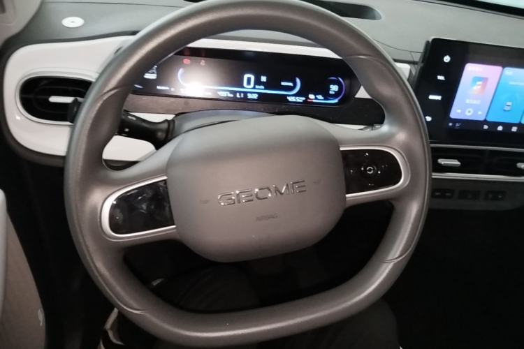 Used Geely Galaxy Panda 2025 210 km – Yuanqi Bear Steering Wheel