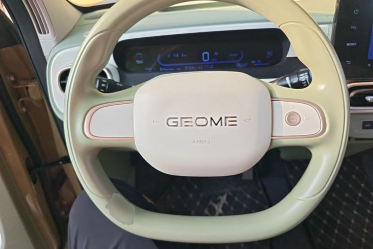 Used Geely Galaxy Panda 2025 210km Panda Rider Steering Wheel