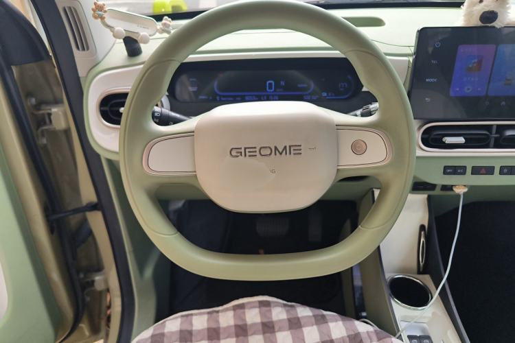 Used Geely Galaxy Panda 2025 210km Panda Rider Steering Wheel