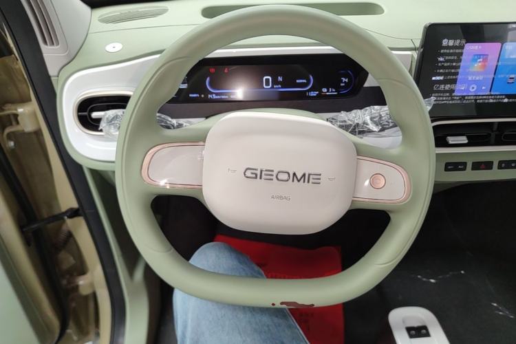 Used Geely Galaxy Panda 2025 210km Panda Rider Steering Wheel