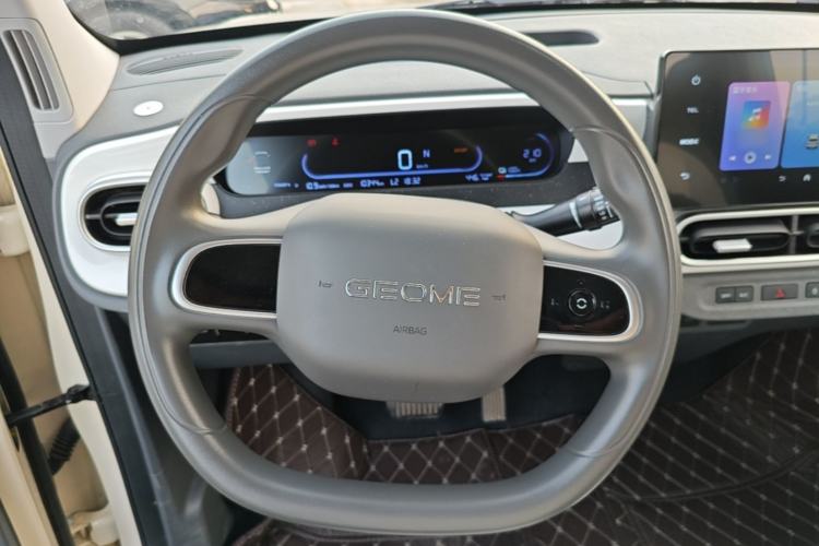 Used Geely Galaxy Panda 2025 210 km – Yuanqi Bear Steering Wheel