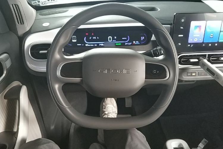 Used Geely Galaxy Panda 2025 210 km – Yuanqi Bear Steering Wheel