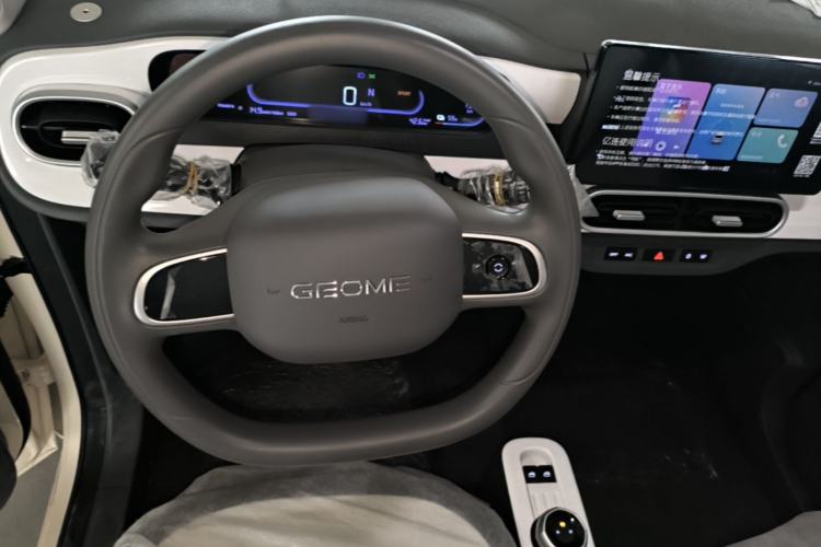 Used Geely Galaxy Panda 2025 210 km – Yuanqi Bear Steering Wheel