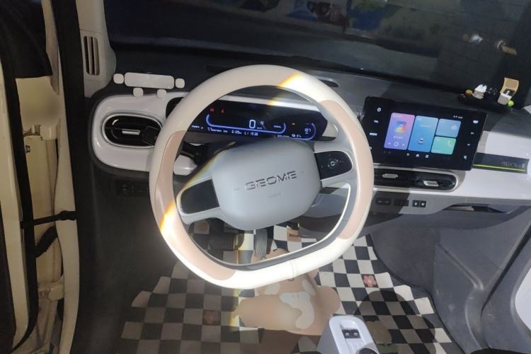 Used Geely Galaxy Panda 2025 210 km – Yuanqi Bear Steering Wheel