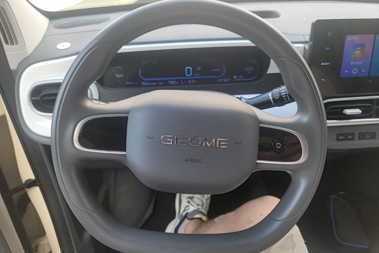 Used Geely Galaxy Panda 2025 210 km – Yuanqi Bear Steering Wheel