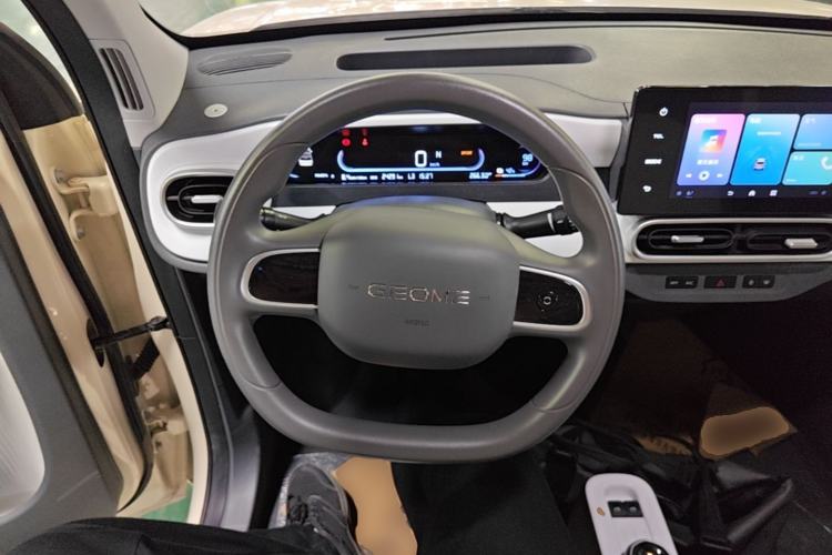 Used Geely Galaxy Panda 2025 210 km – Yuanqi Bear Steering Wheel