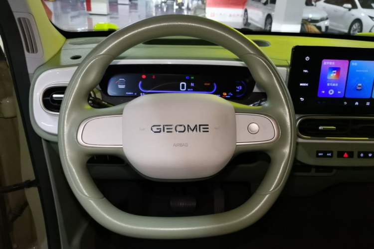 Used Geely Galaxy Panda 2025 210km Panda Rider Steering Wheel