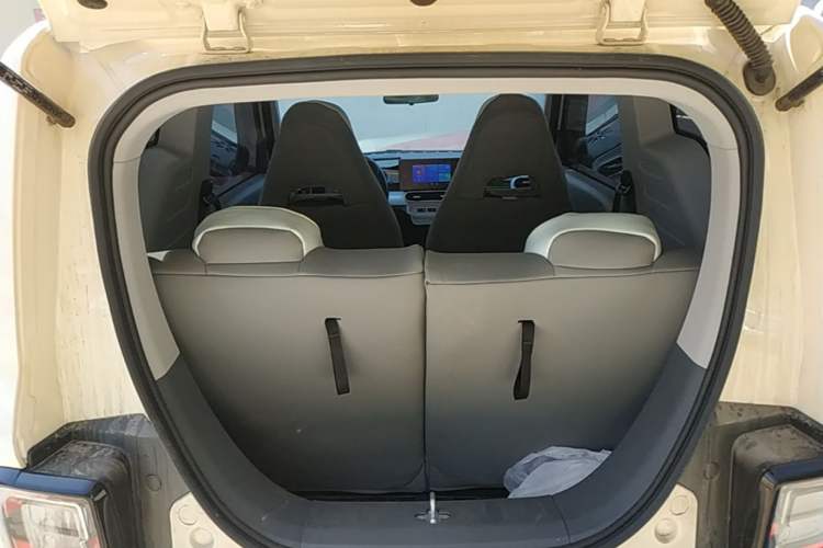 Used Geely Galaxy Panda 2025 210 km – Yuanqi Bear Trunk