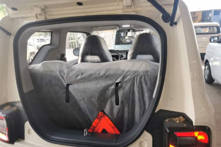 Used Geely Galaxy Panda 2025 210 km – Yuanqi Bear Trunk