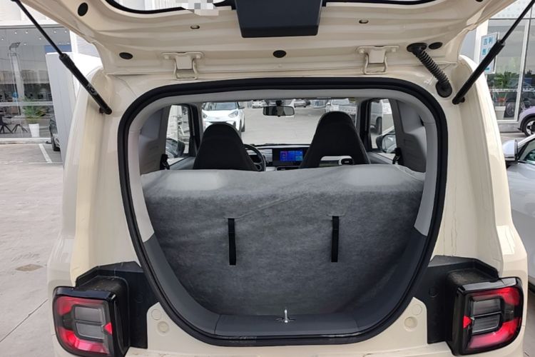 Used Geely Galaxy Panda 2025 210 km – Yuanqi Bear Trunk