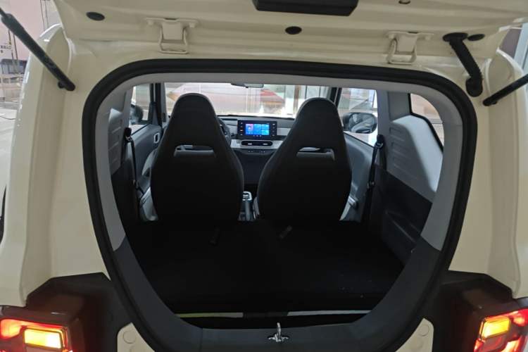 Used Geely Galaxy Panda 2025 210 km – Yuanqi Bear Trunk