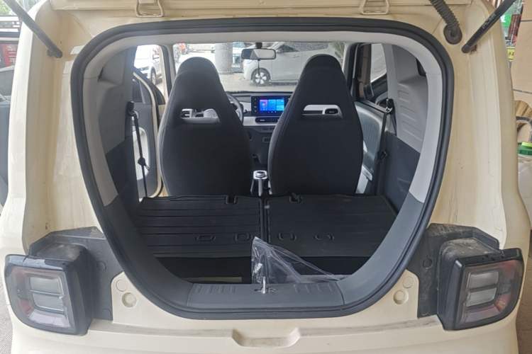 Used Geely Galaxy Panda 2025 210 km – Yuanqi Bear Trunk