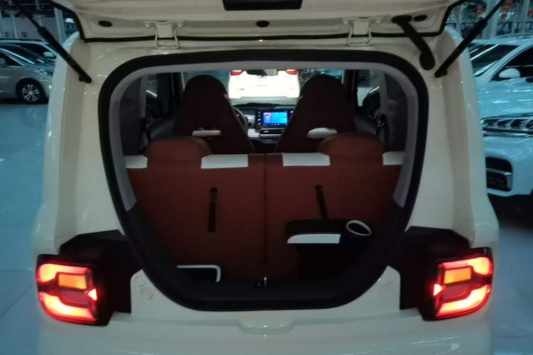 Used Geely Galaxy Panda 2025 210 km – Yuanqi Bear Trunk