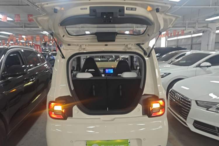 Used Geely Galaxy Panda 2025 210 km – Yuanqi Bear Trunk