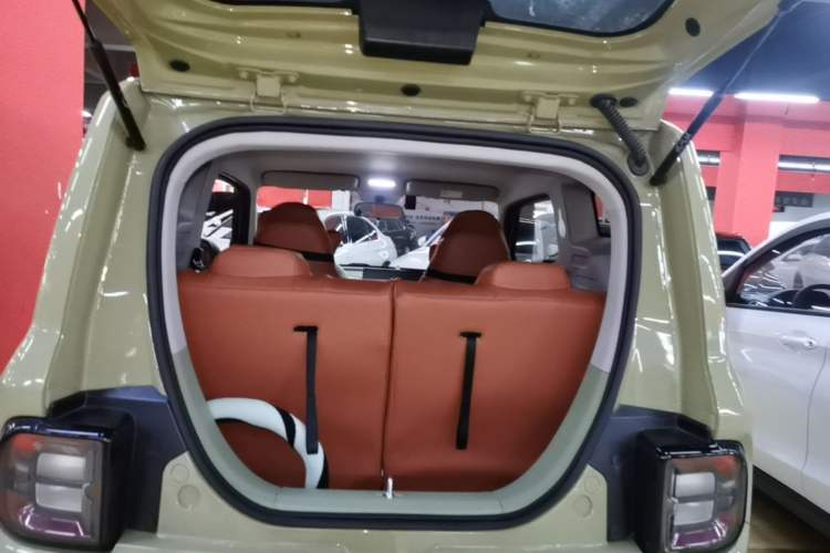 Used Geely Galaxy Panda 2025 210km Panda Rider Trunk