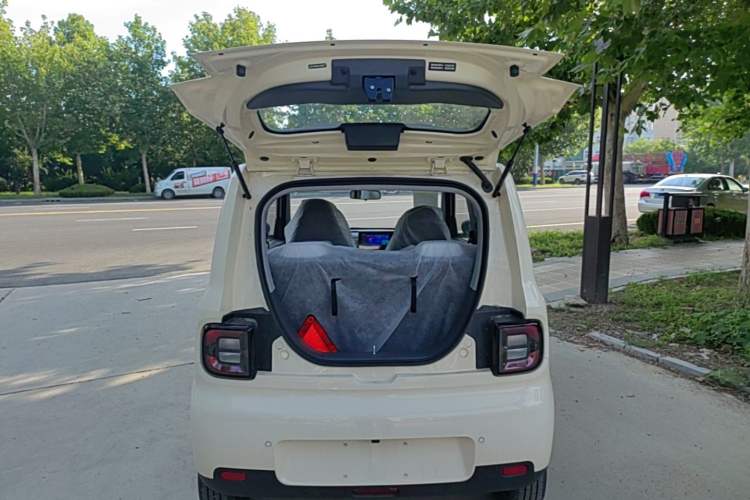 Used Geely Galaxy Panda 2025 210 km – Yuanqi Bear Trunk