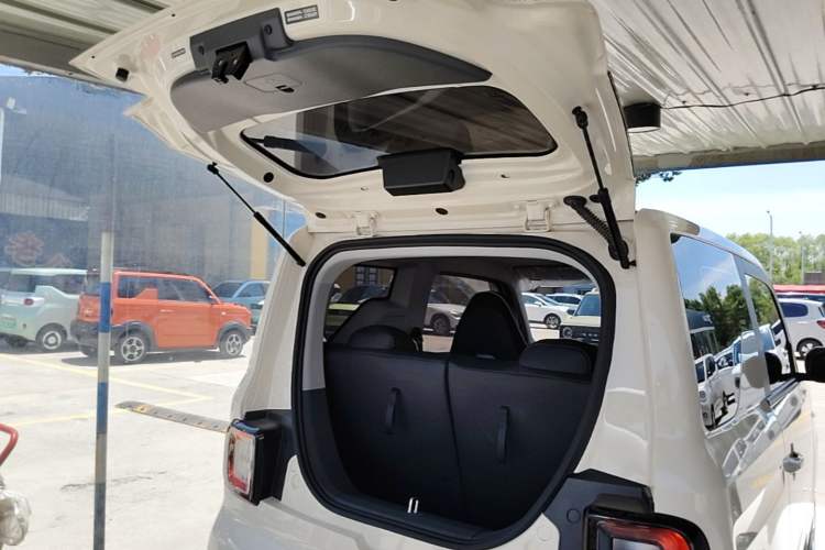 Used Geely Galaxy Panda 2025 210 km – Yuanqi Bear Trunk
