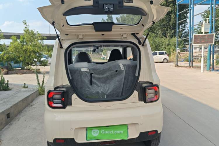 Used Geely Galaxy Panda 2025 210 km – Yuanqi Bear Trunk