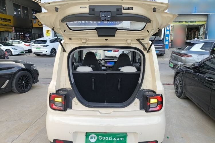 Used Geely Galaxy Panda 2025 210 km – Yuanqi Bear Trunk