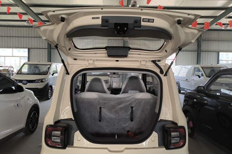 Used Geely Galaxy Panda 2025 210 km – Yuanqi Bear Trunk