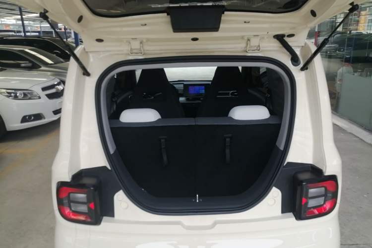 Used Geely Galaxy Panda 2025 210 km – Yuanqi Bear Trunk