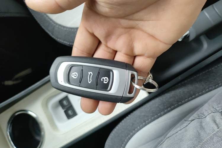Used Geely Galaxy Panda 2025 210 km – Yuanqi Bear Vehicle Key