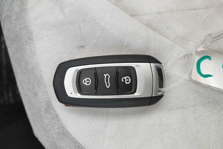 Used Geely Galaxy Panda 2025 210km Panda Rider Vehicle Key