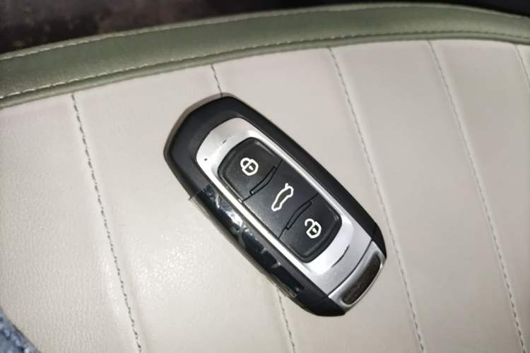 Used Geely Galaxy Panda 2025 210km Panda Rider Vehicle Key