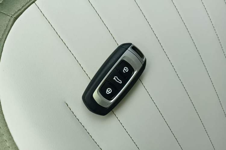 Used Geely Galaxy Panda 2025 210km Panda Rider Vehicle Key