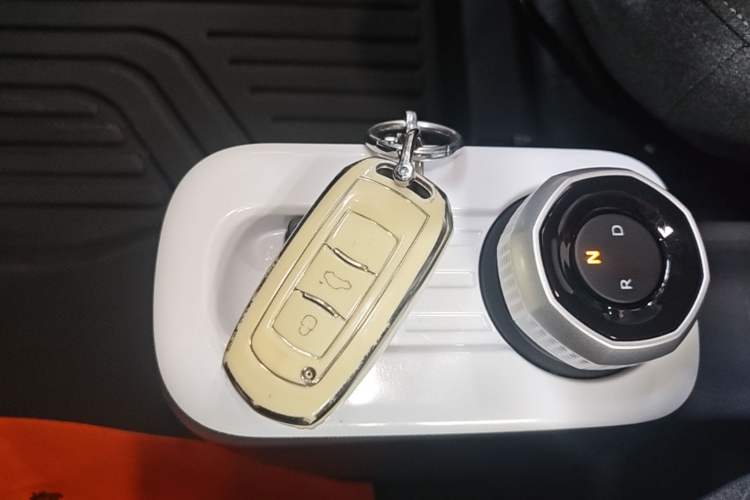Used Geely Galaxy Panda 2025 210 km – Yuanqi Bear Vehicle Key
