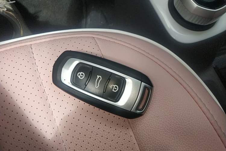 Used Geely Galaxy Panda 2025 210 km – Yuanqi Bear Vehicle Key
