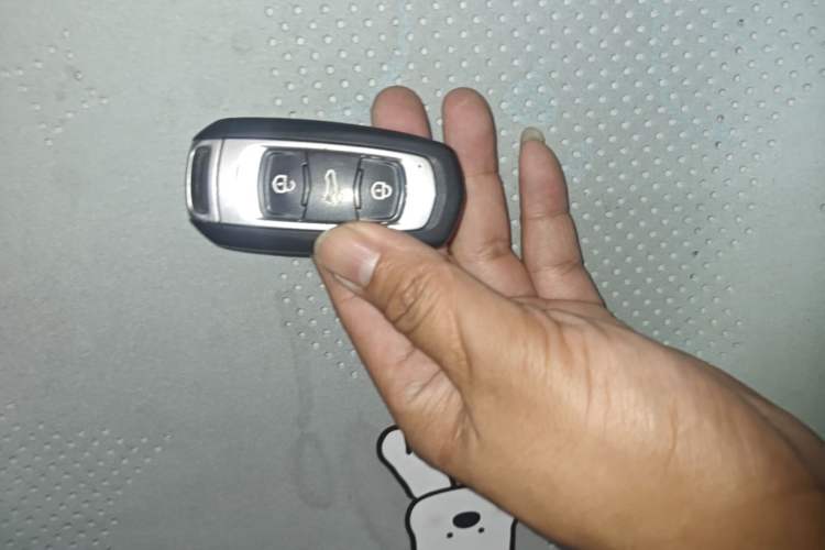 Used Geely Galaxy Panda 2025 210 km – Yuanqi Bear Vehicle Key