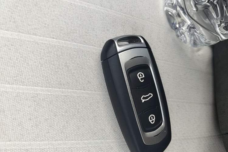Used Geely Galaxy Panda 2025 210 km – Yuanqi Bear Vehicle Key