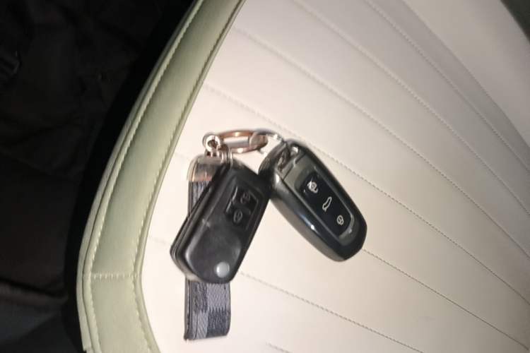 Used Geely Galaxy Panda 2025 210km Panda Rider Vehicle Key